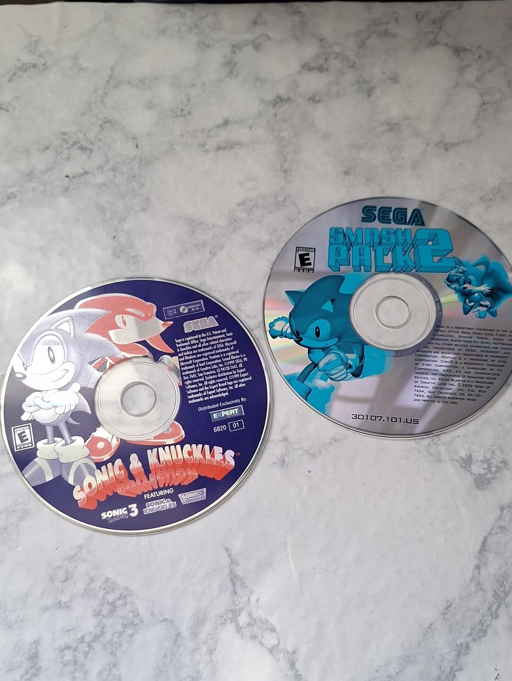 Sonic & Knuckles / Smash Pack 2 PC Game Discs - Blue/Silver